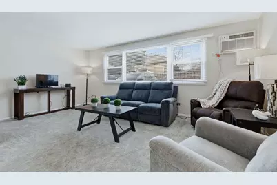 222 Washington Boulevard #105, Oak Park, IL 60302 - Photo 3