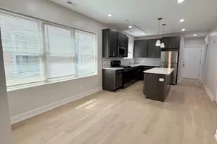 5852 N Artesian Ave, Chicago, IL 60659 - Photo 3