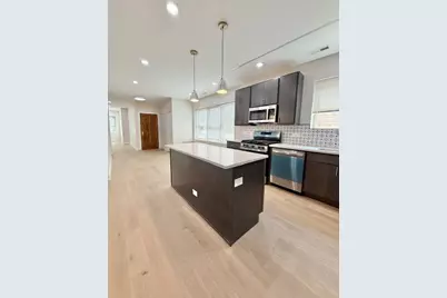 5852 N Artesian Avenue #1, Chicago, IL 60659 - Photo 5