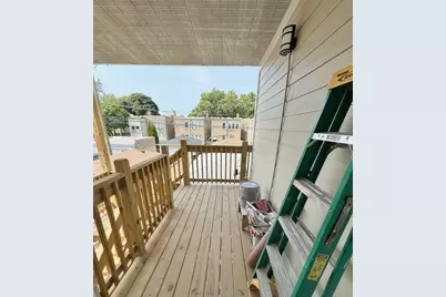 5852 N Artesian Avenue #1, Chicago, IL 60659 - Photo 11