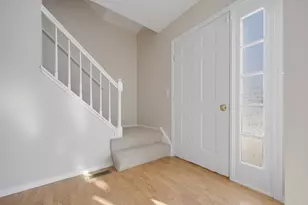 644 Leslie Ln, Schaumburg, IL 60194 - Photo 7