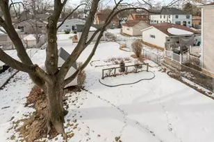 956 S Hillside Ave, Elmhurst, IL 60126 - Photo 9