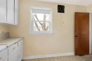 956 S Hillside Ave, Elmhurst, IL 60126 - Photo 19