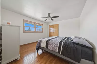 10800 S Tripp Avenue, Oak Lawn, IL 60453 - Photo 15