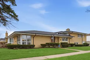 10800 S Tripp Ave, Oak Lawn, IL 60453 - Photo 1