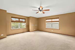 365 Oakmont Dr, Cary, IL 60013 - Photo 23