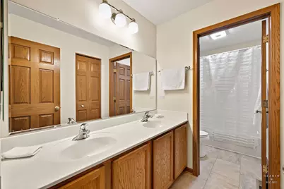 365 Oakmont Drive, Cary, IL 60013 - Photo 27