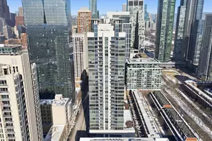 100 E 14th St, Chicago, IL 60605 - Photo 25