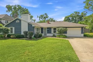 2010 Paddock Ln, Wheaton, IL 60187 - Photo 1