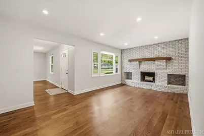 2010 Paddock Lane, Wheaton, IL 60187 - Photo 11