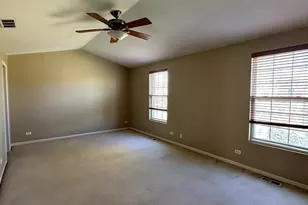 2462 Emily Ln, Elgin, IL 60124 - Photo 13