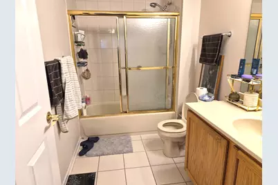 8300 Concord Drive #407, Morton Grove, IL 60053 - Photo 9