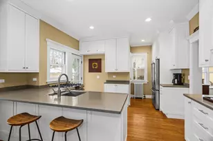 2731 Park Pl, Evanston, IL 60201 - Photo 11