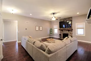 605 Chase Ct, Bourbonnais, IL 60914 - Photo 5