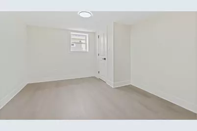 9419 S Saint Lawrence Avenue, Chicago, IL 60619 - Photo 27