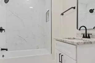 9419 S St Lawrence Ave, Chicago, IL 60619 - Photo 31