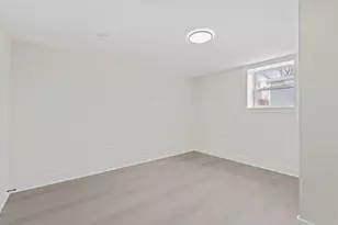 9419 S St Lawrence Ave, Chicago, IL 60619 - Photo 33