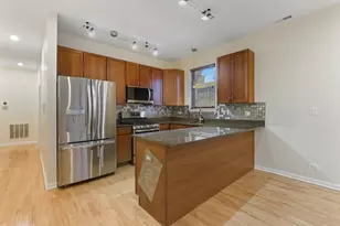 1354 N Campbell Ave, Chicago, IL 60622 - Photo 5