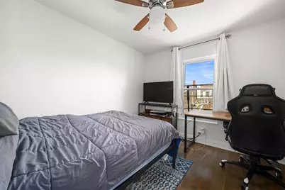 1322 W Huron Street #4N, Chicago, IL 60642 - Photo 9