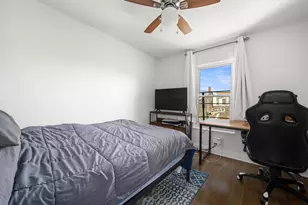 1322 W Huron St, Chicago, IL 60642 - Photo 9