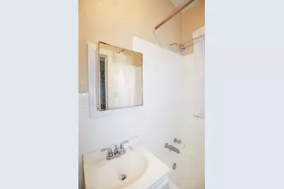 5419 S Harper Avenue #113, Chicago, IL 60615 - Photo 5