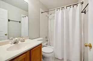 2454 E Hunter Dr, Arlington Heights, IL 60004 - Photo 15