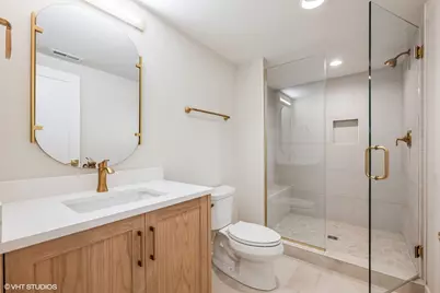 [Address not provided], Willowbrook, IL 60527 - Photo 17