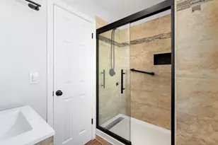 504 N Irving Ave, Hillside, IL 60162 - Photo 13