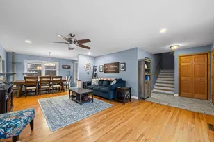 1414 N Indigo Dr, Mount Prospect, IL 60056 - Photo 3