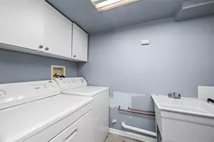 1414 N Indigo Dr, Mount Prospect, IL 60056 - Photo 19