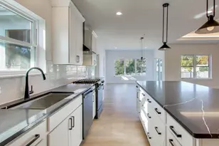 805 W Poplar St, Palatine, IL 60067 - Photo 9