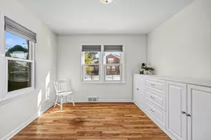 137 Highwood Ave, Highwood, IL 60040 - Photo 17