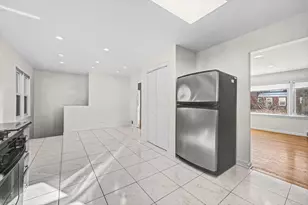 137 Highwood Ave, Highwood, IL 60040 - Photo 11