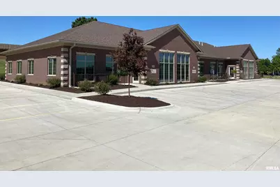 3642 Utica Ridge Road, Bettendorf, IA 52722 - Photo 9