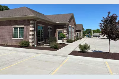 3642 Utica Ridge Road, Bettendorf, IA 52722 - Photo 9