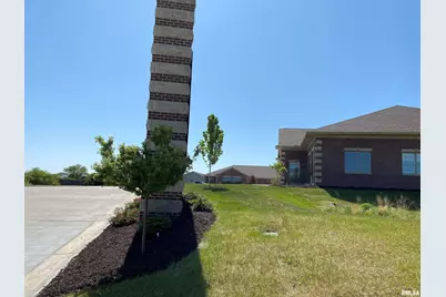 3642 Utica Ridge Road, Bettendorf, IA 52722 - Photo 7