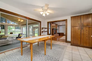 321 E Chamberlin St, Dixon, IL 61021 - Photo 19