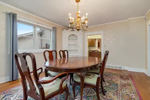 321 E Chamberlin St, Dixon, IL 61021 - Photo 21