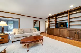 321 E Chamberlin St, Dixon, IL 61021 - Photo 9