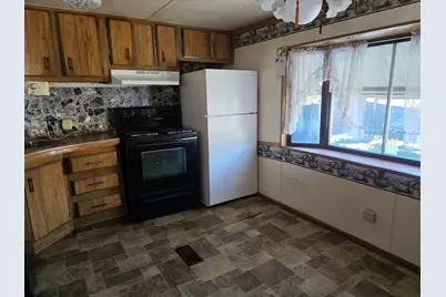 1129 W Dorris Street, Harrisburg, IL 62946 - Photo 7