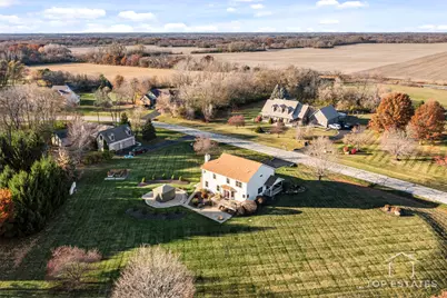 2303 Fox Bluff Lane, Spring Grove, IL 60081 - Photo 5