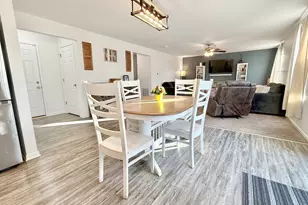 1013 Daniel St, Plano, IL 60545 - Photo 7