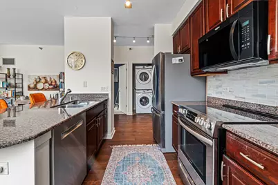 421 W Huron Street #805, Chicago, IL 60654 - Photo 5
