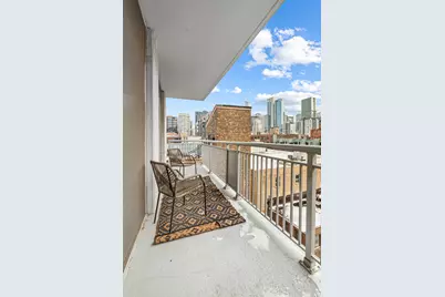 421 W Huron Street #805, Chicago, IL 60654 - Photo 5