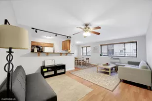 1600 W Greenleaf Ave, Chicago, IL 60626 - Photo 5