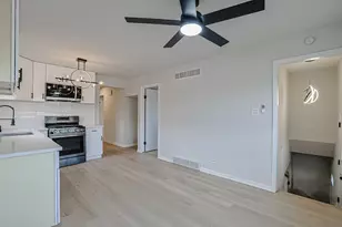 371 Bensley Ave, Calumet City, IL 60409 - Photo 11