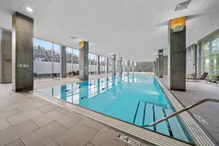 9725 Woods Dr, Skokie, IL 60077 - Photo 27