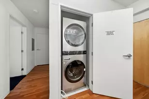 9725 Woods Dr, Skokie, IL 60077 - Photo 23