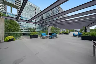 9725 Woods Dr, Skokie, IL 60077 - Photo 31