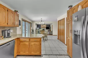 14170 Green Valley Dr, Orland Park, IL 60467 - Photo 13